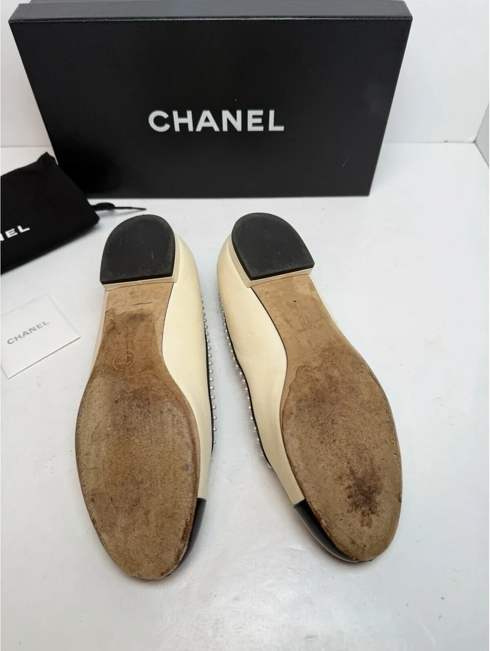 CHANEL pearl trim